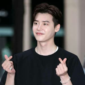 晒爱豆花式比心照##晒爱豆花式比心照